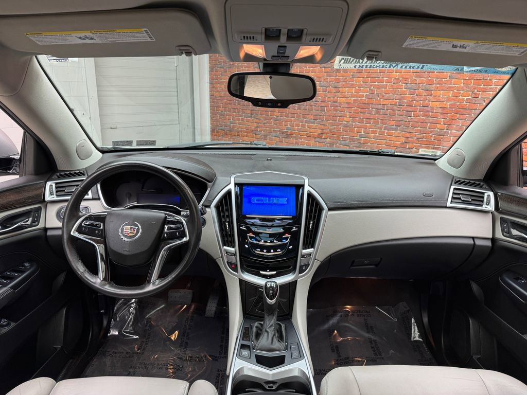 Used 2016 Cadillac SRX Luxury image 12