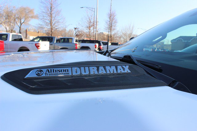 Used 2023 Chevrolet Silverado 2500 LT AWD/4WD image 4