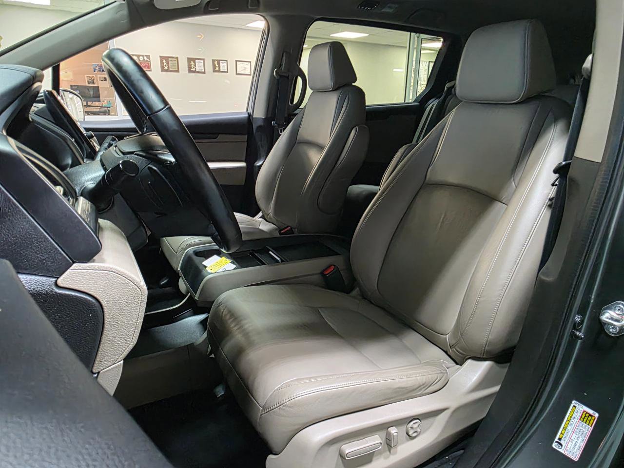 Used 2018 Honda Odyssey EX-L image 15