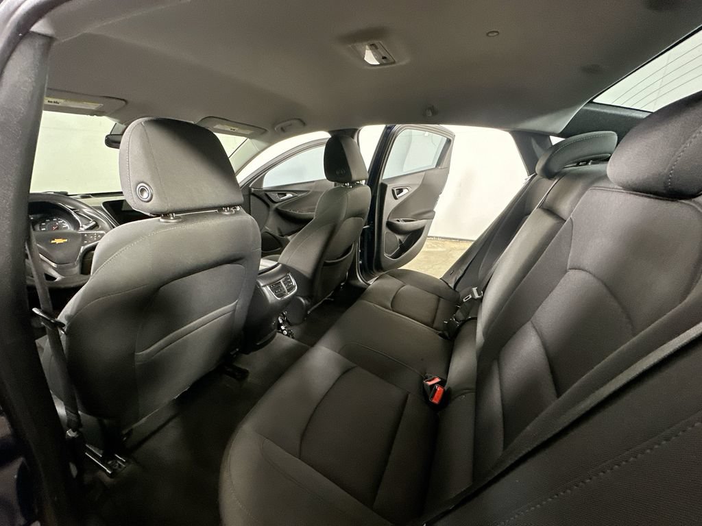 Used 2020 Chevrolet Malibu LT FWD image 13