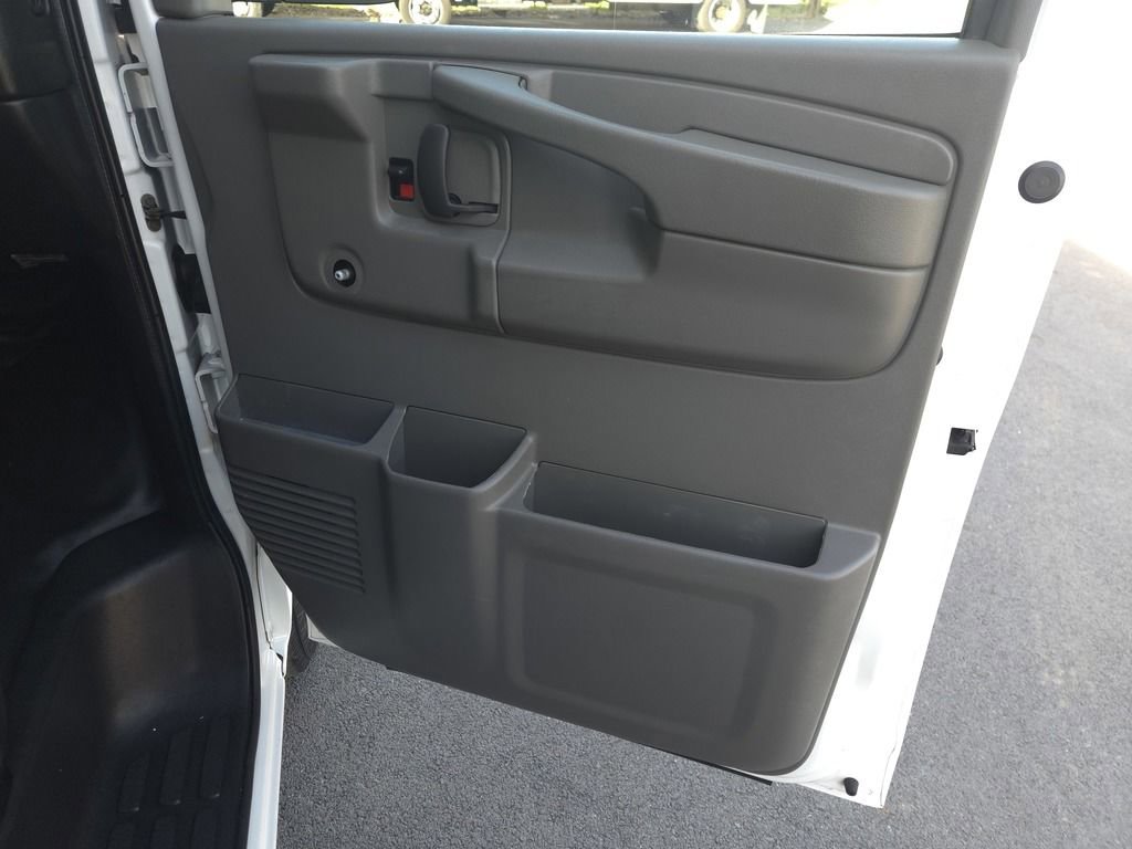 Used 2014 Chevrolet Express 3500 image 16