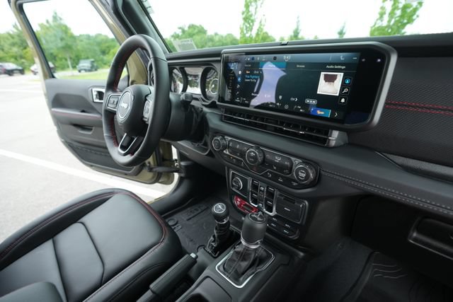 New 2026 Jeep Wrangler Unlimited Rubicon 392 w/ Quick Order Package 27X Moab AWD/4WD image 36