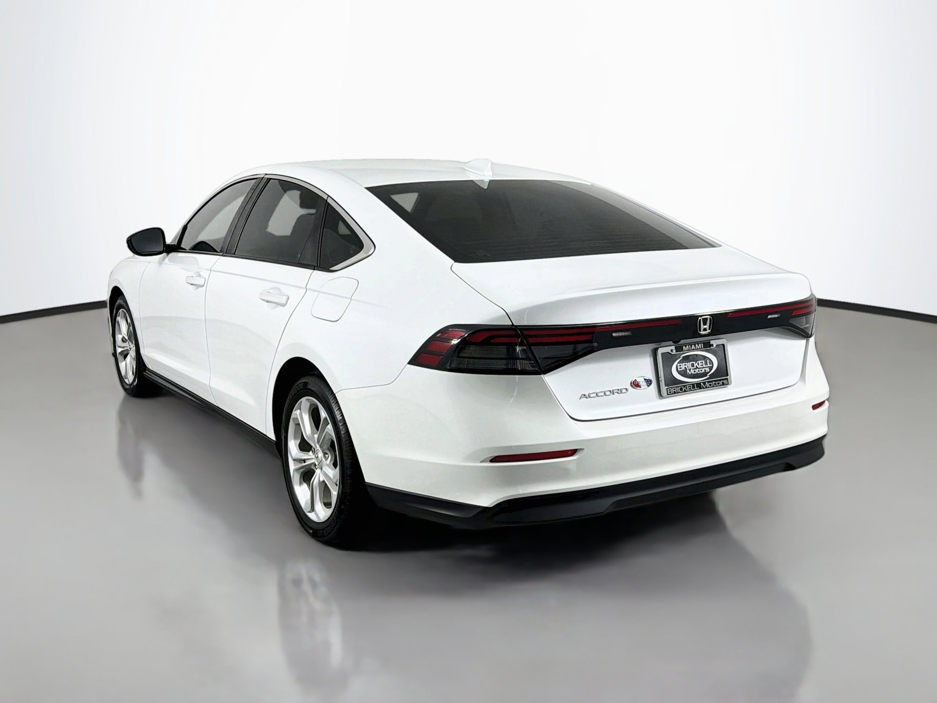 Used 2023 Honda Accord LX image 5