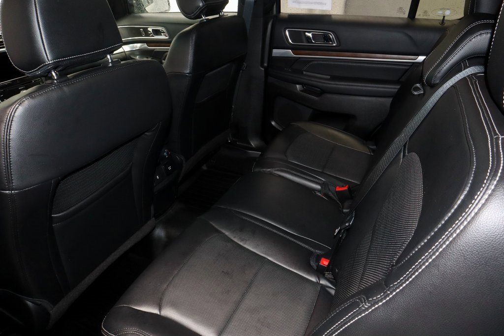 Used 2016 Ford Explorer Limited image 23