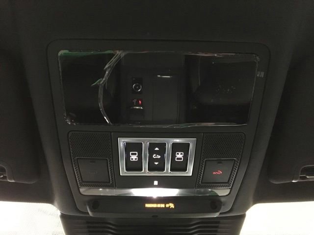 New 2023 Land Rover Discovery HSE R-Dynamic image 19