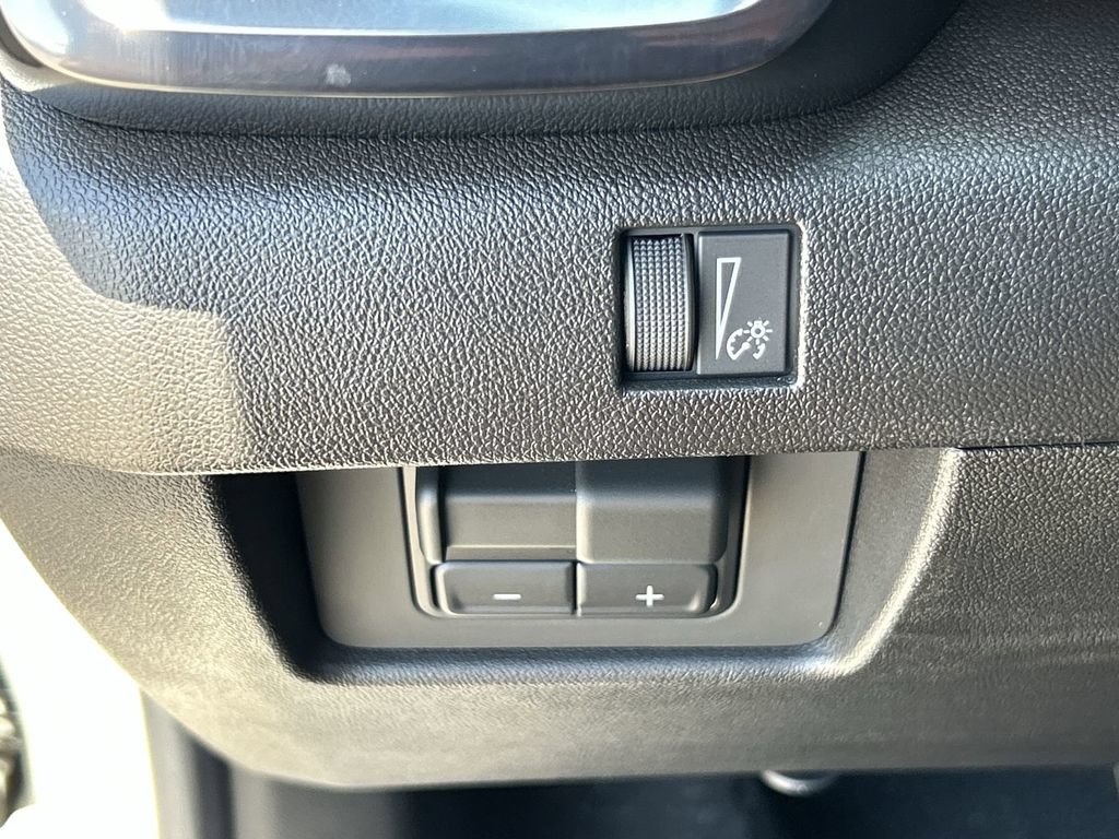 Used 2026 GMC Canyon AT4 AWD/4WD image 18