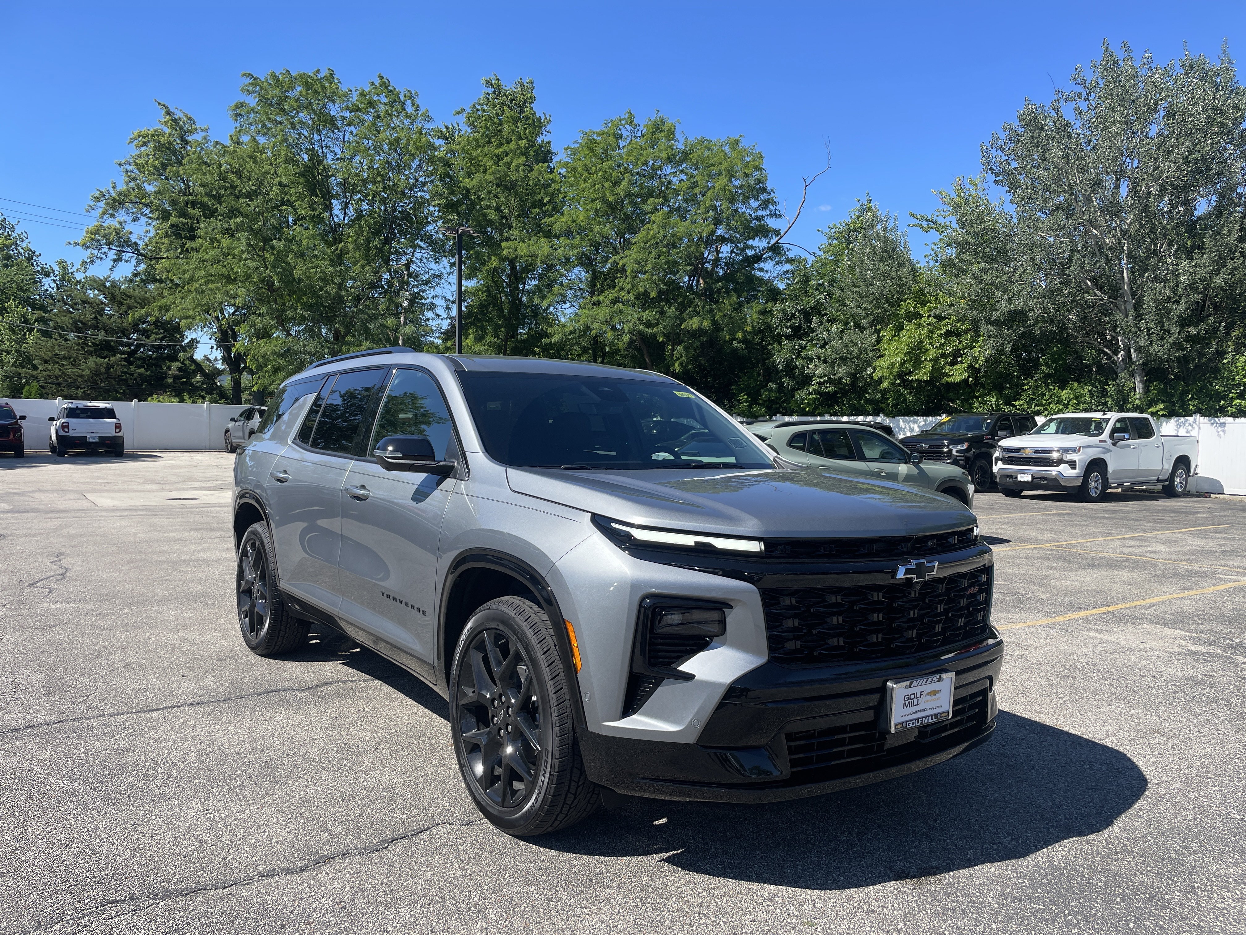 New 2026 Chevrolet Traverse RS FWD image 3