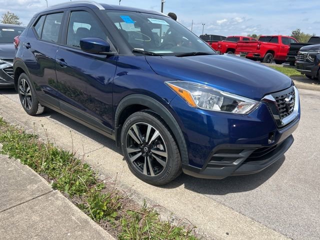 Used 2020 Nissan Kicks SV FWD image 2