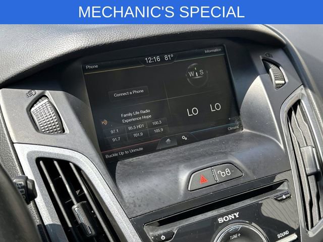 Used 2012 Ford Focus Titanium FWD image 23