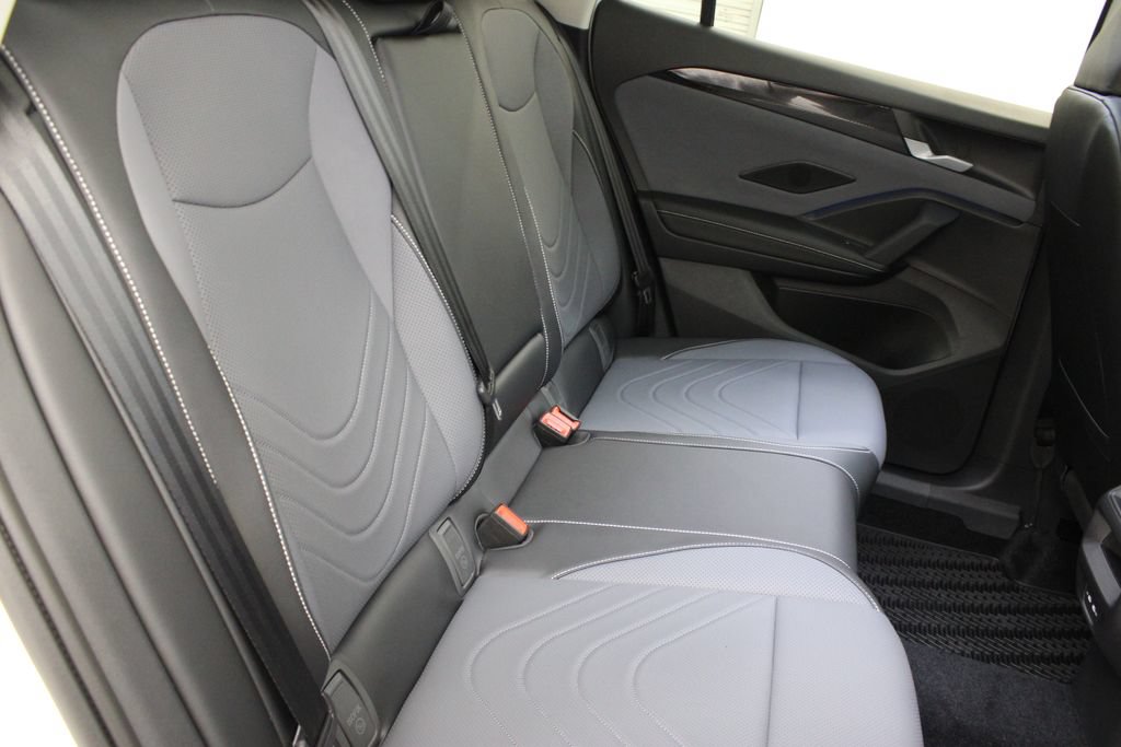 New 2026 Volkswagen Tiguan SE FWD image 19