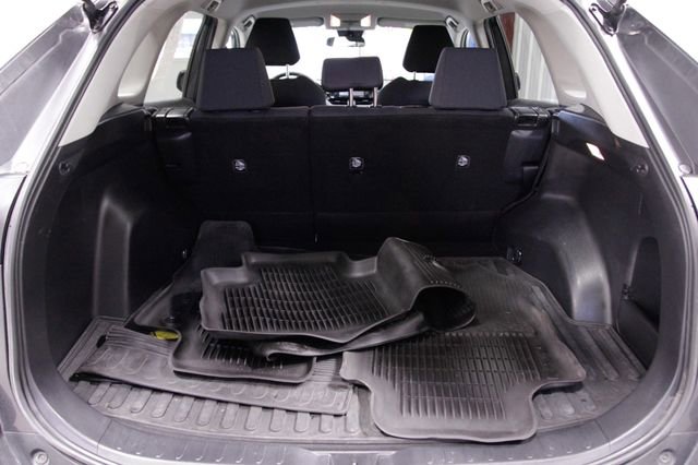 Used 2021 Toyota RAV4 LE AWD/4WD image 20