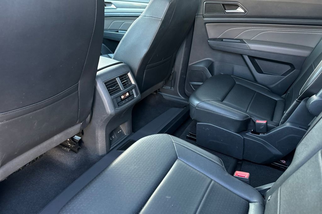 Used 2021 Volkswagen Atlas SE w/ Panoramic Sunroof Package image 11