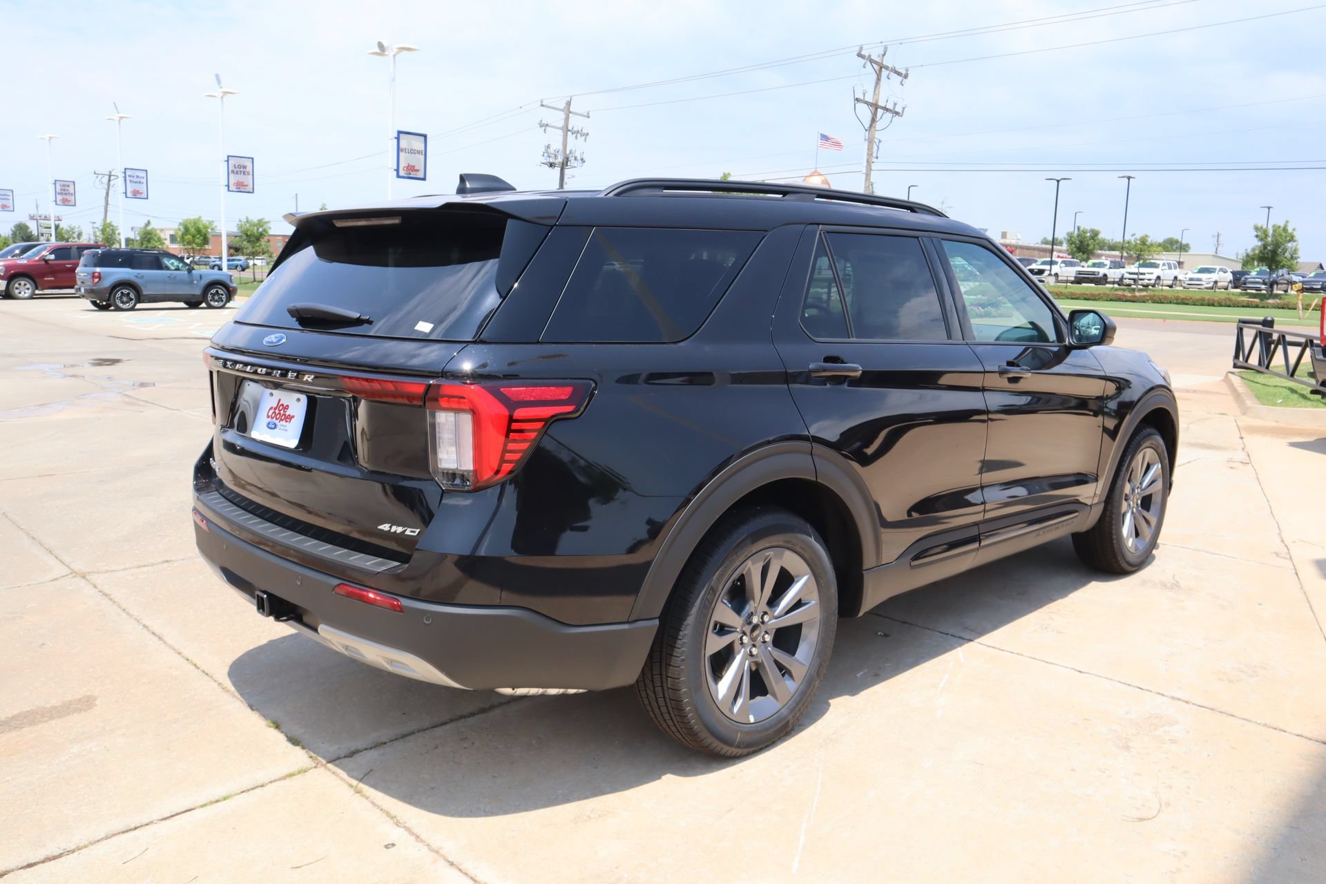 New 2026 Ford Explorer Active w/ Active Comfort Package AWD/4WD image 22