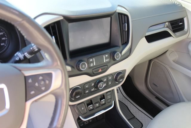 Used 2020 GMC Terrain Denali w/ LPO, Floor Liner Package FWD image 22