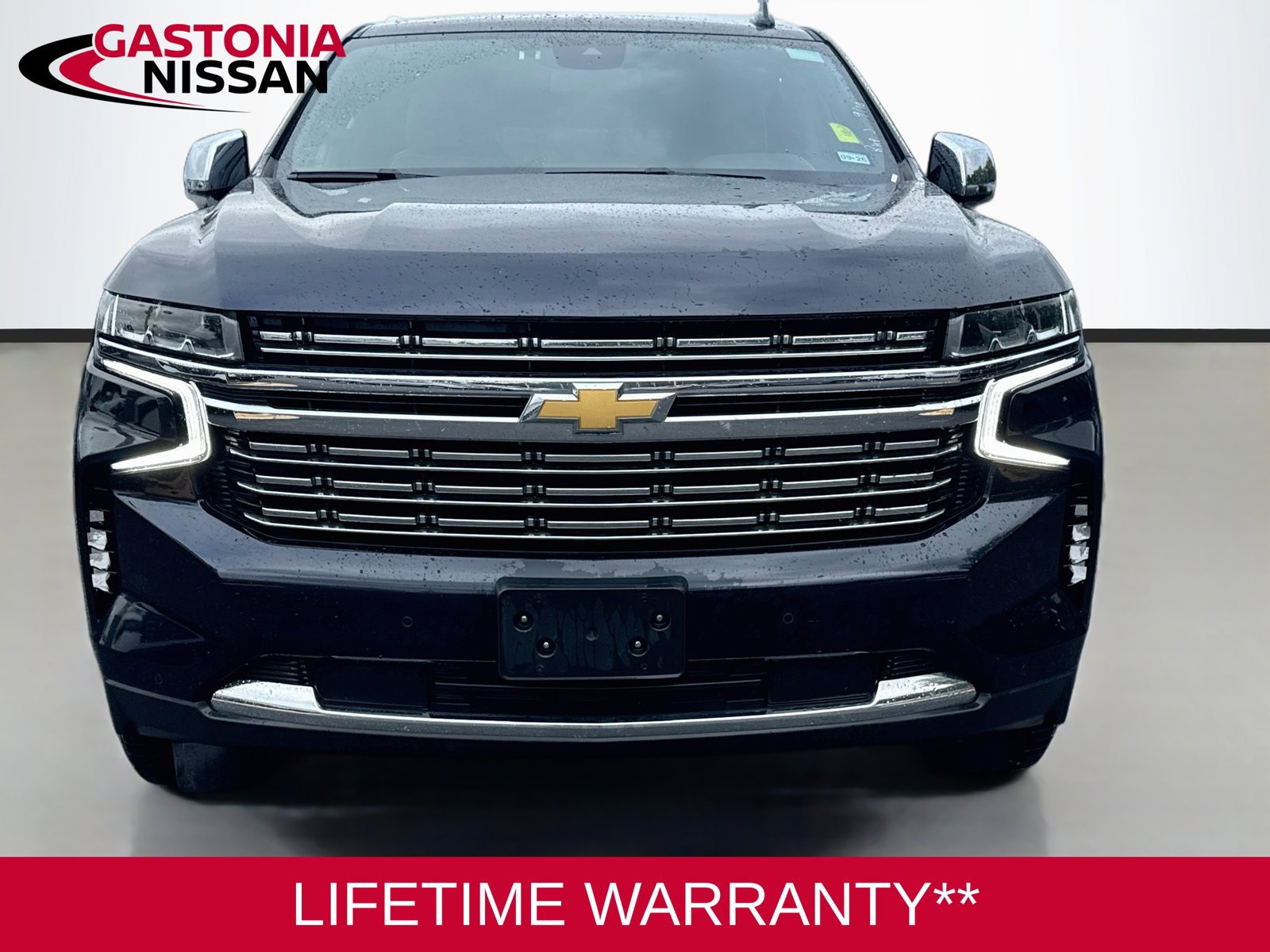 Used 2023 Chevrolet Tahoe Premier RWD image 2