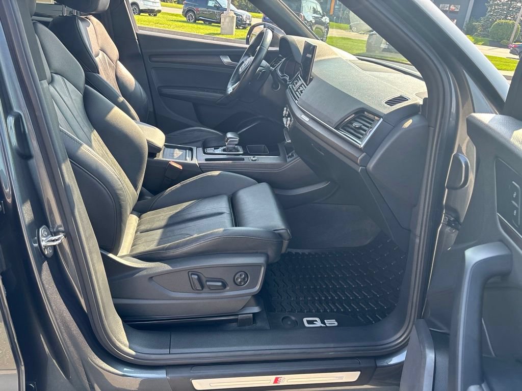 Used 2021 Audi Q5 2.0T Premium Plus AWD/4WD image 37