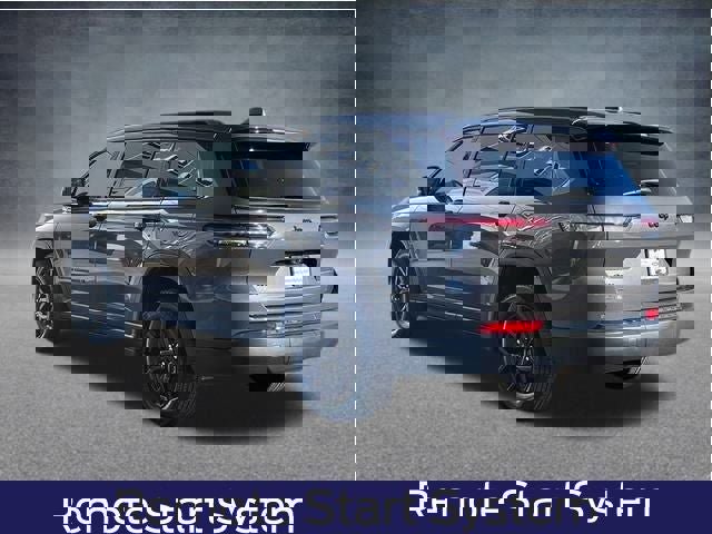 Used 2024 Jeep Grand Cherokee L Altitude image 7