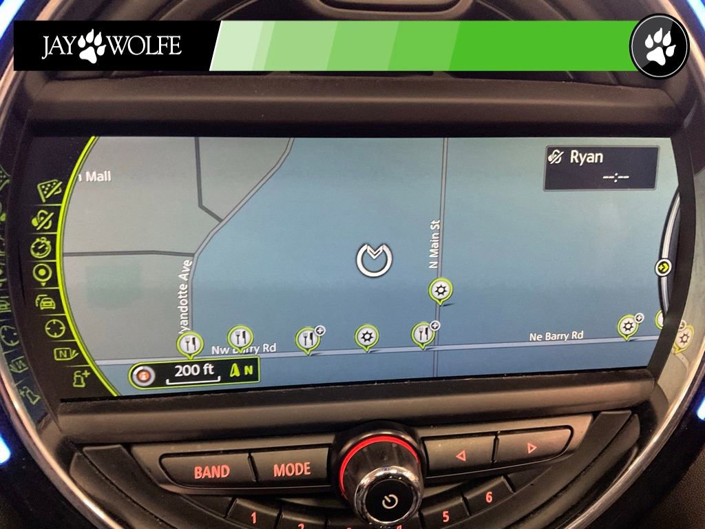 Used 2015 MINI Cooper 2-Door Hardtop image 16