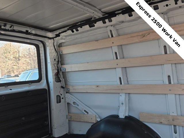 Used 2024 Chevrolet Express 2500 w/ Driver Convenience Package image 15