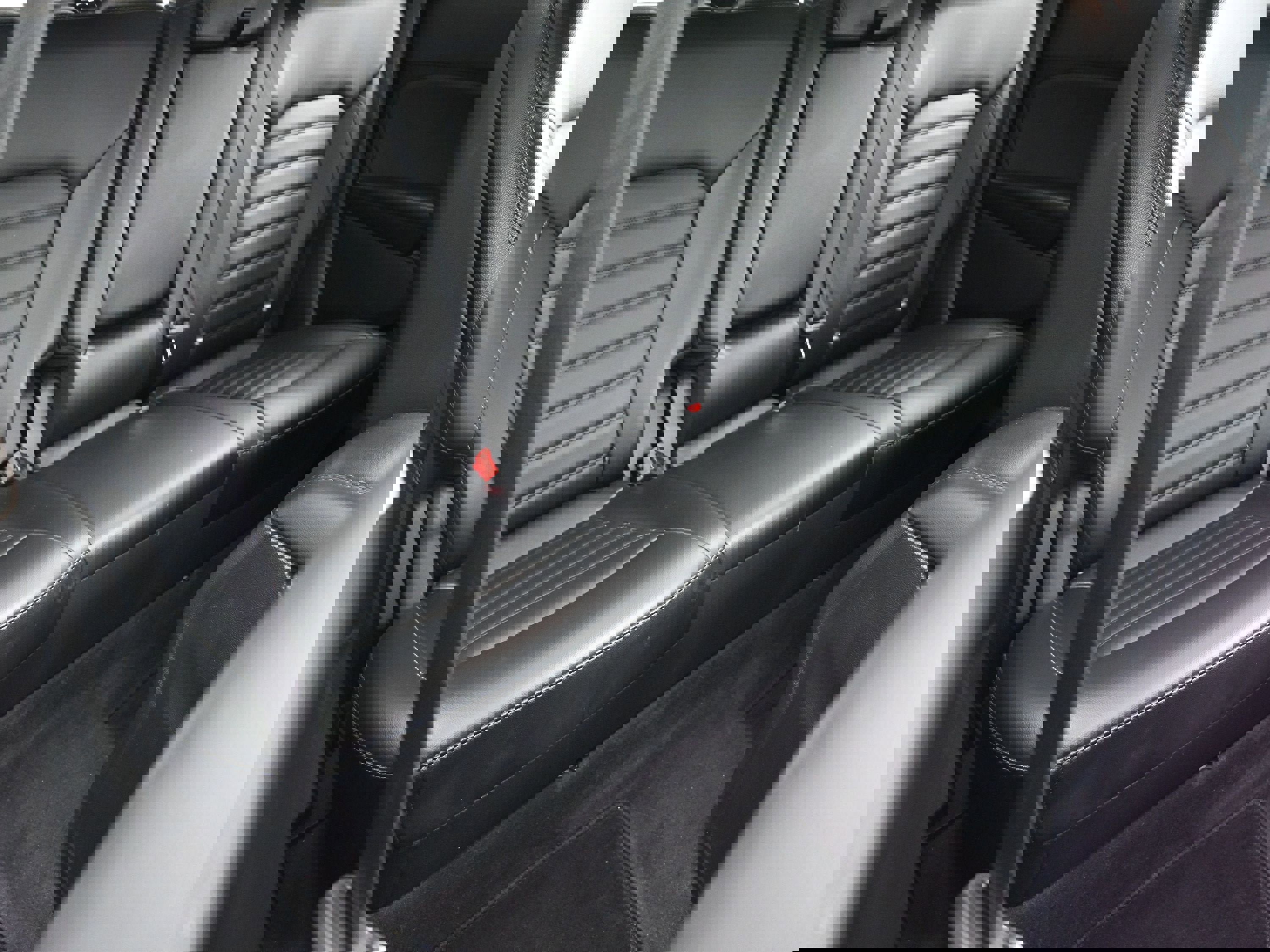 Used 2023 Ford Edge SEL image 25