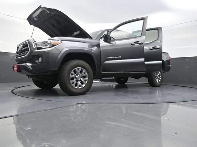 Used 2018 Toyota Tacoma SR5 RWD image 43