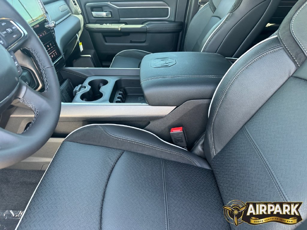 New 2026 RAM 2500 Laramie AWD/4WD image 19