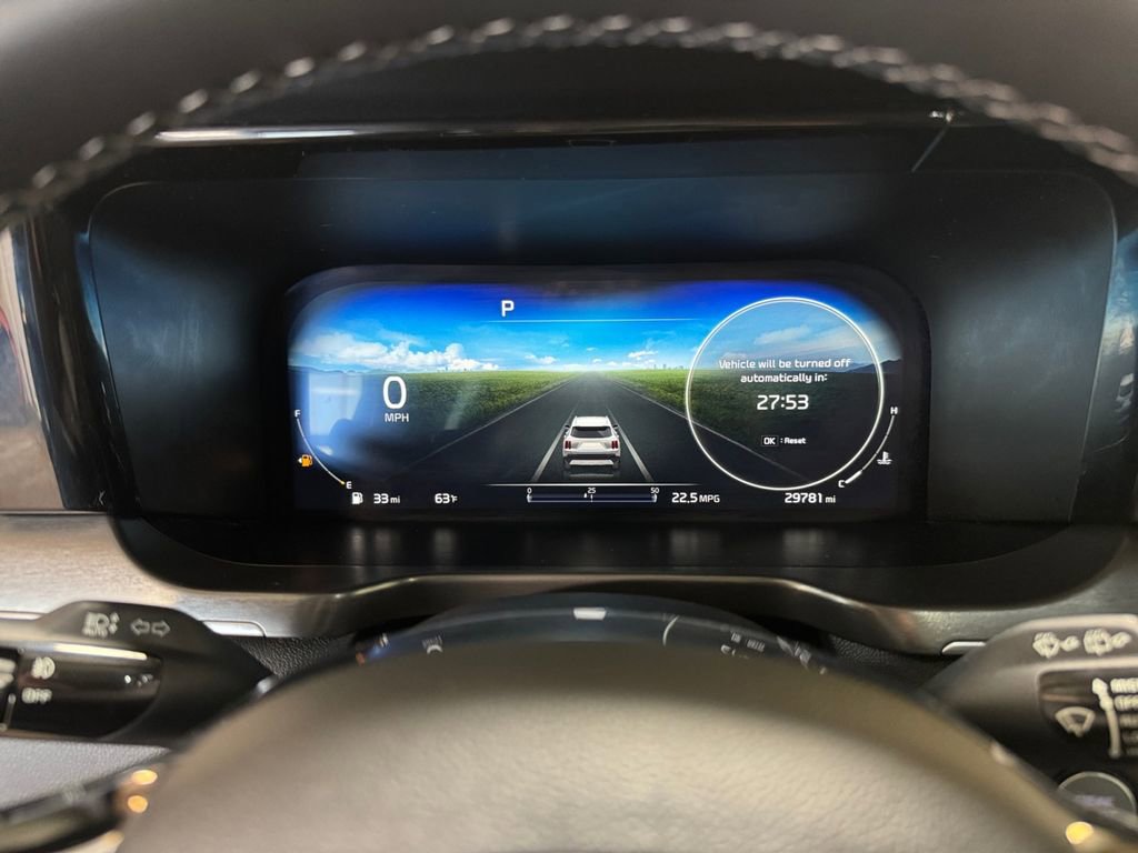Certified 2023 Kia Sorento SX AWD/4WD image 16