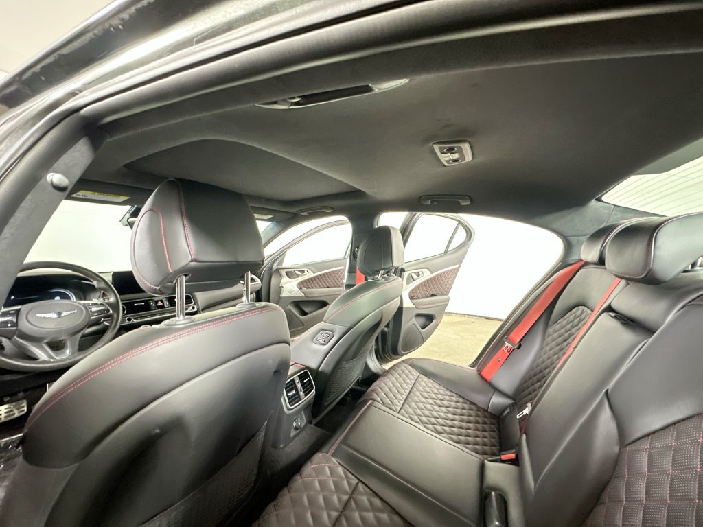 Used 2023 Genesis G70 3.3T w/ Sport Prestige Package RWD image 15