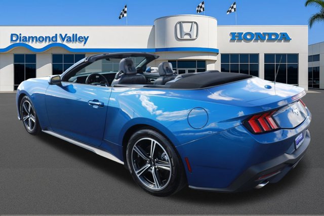 Used 2024 Ford Mustang Convertible image 10