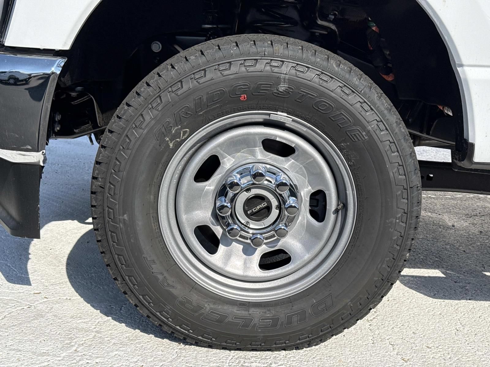 New 2026 Ford F350 XL w/ XL Chrome Package AWD/4WD image 9