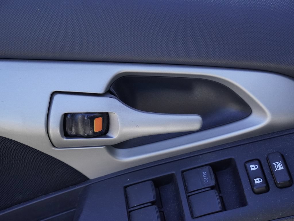 Used 2013 Toyota Matrix S w/ S Sport Pkg FWD image 8