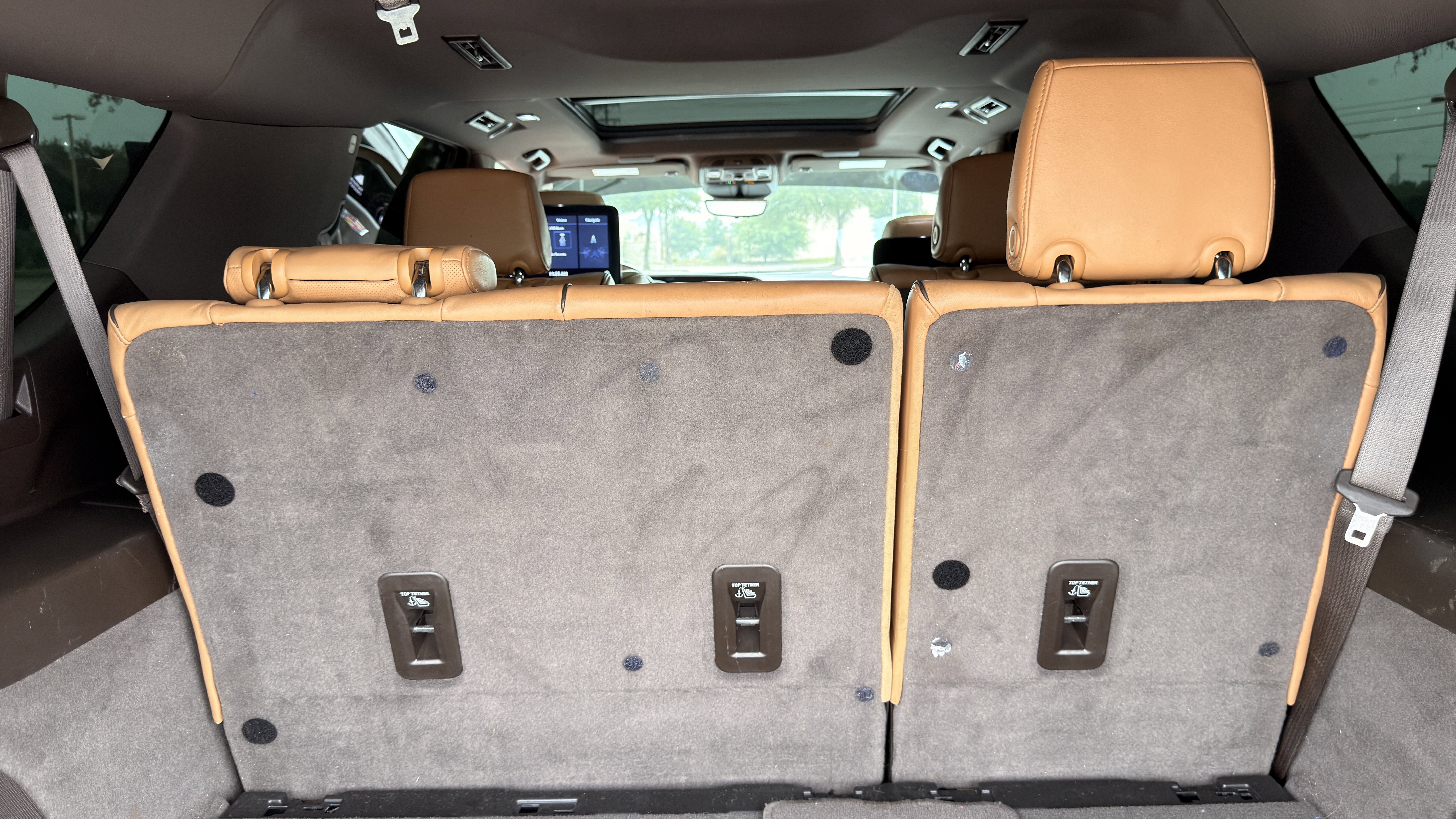 Used 2021 Cadillac Escalade ESV Premium Luxury image 40