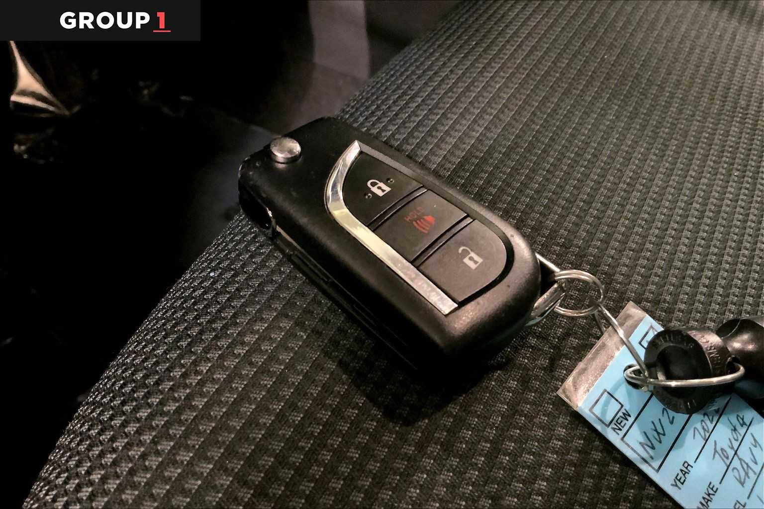 Used 2022 Toyota RAV4 LE image 14