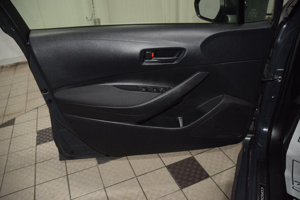 Used 2023 Toyota Corolla LE FWD image 39