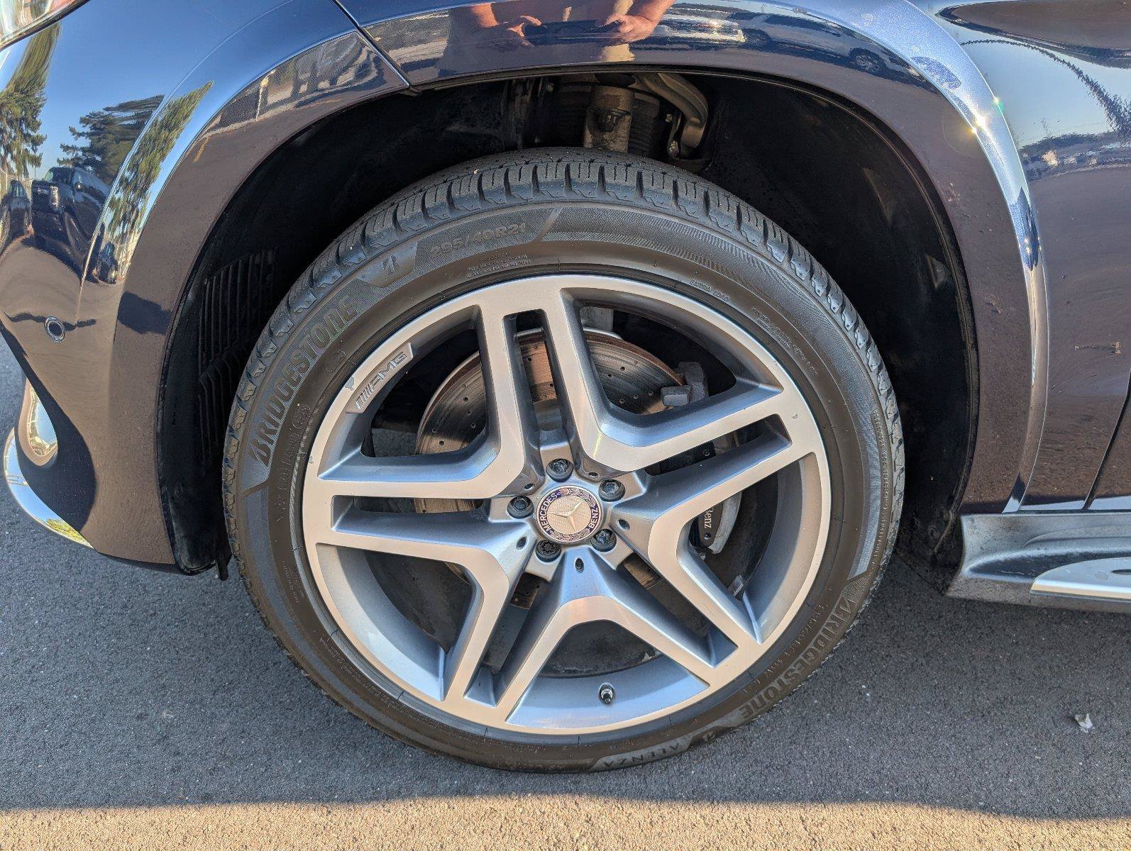 Used 2017 Mercedes-Benz GLS 550 4MATIC image 11