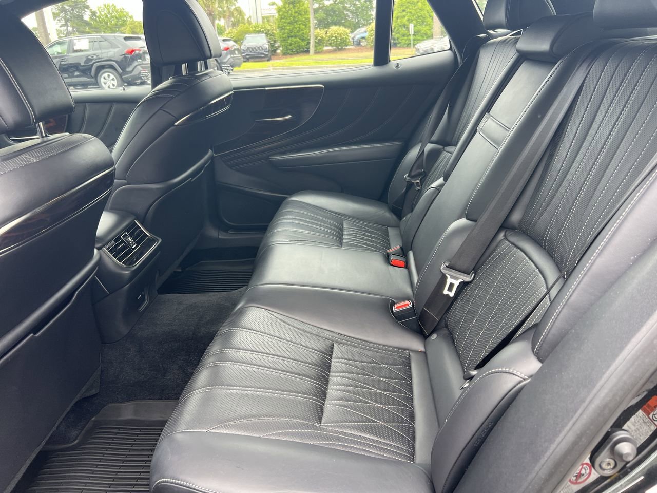 Used 2018 Lexus LS 500 AWD w/ Interior Upgrade Package image 32