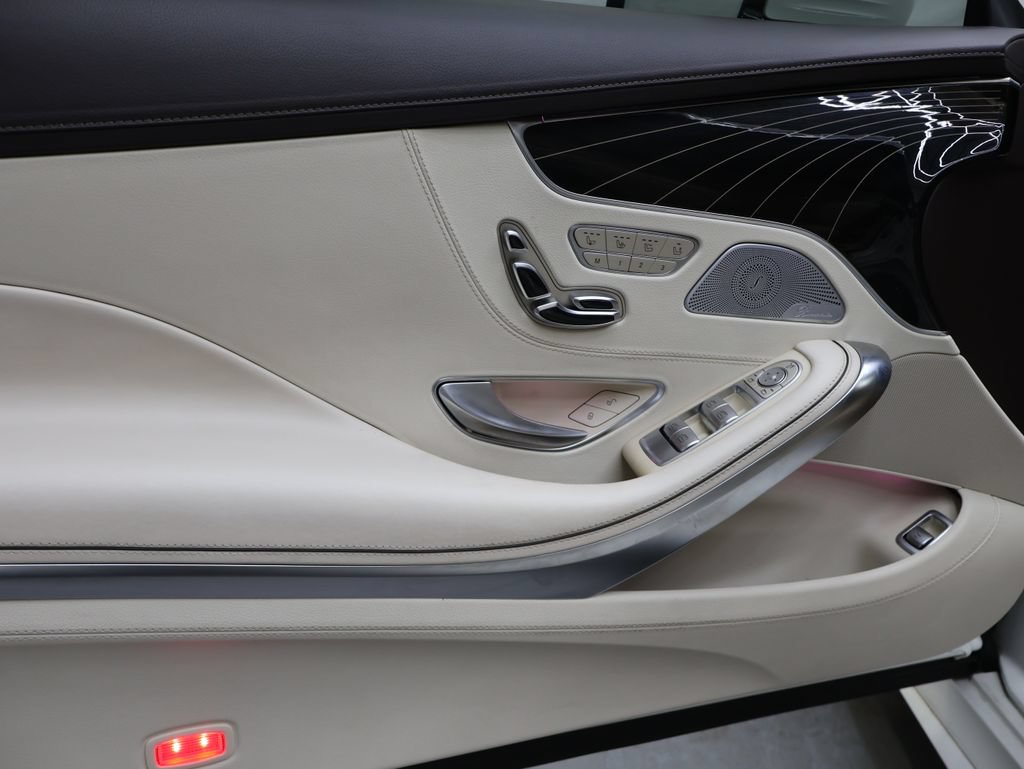 Used 2017 Mercedes-Benz S 550 Cabriolet image 16