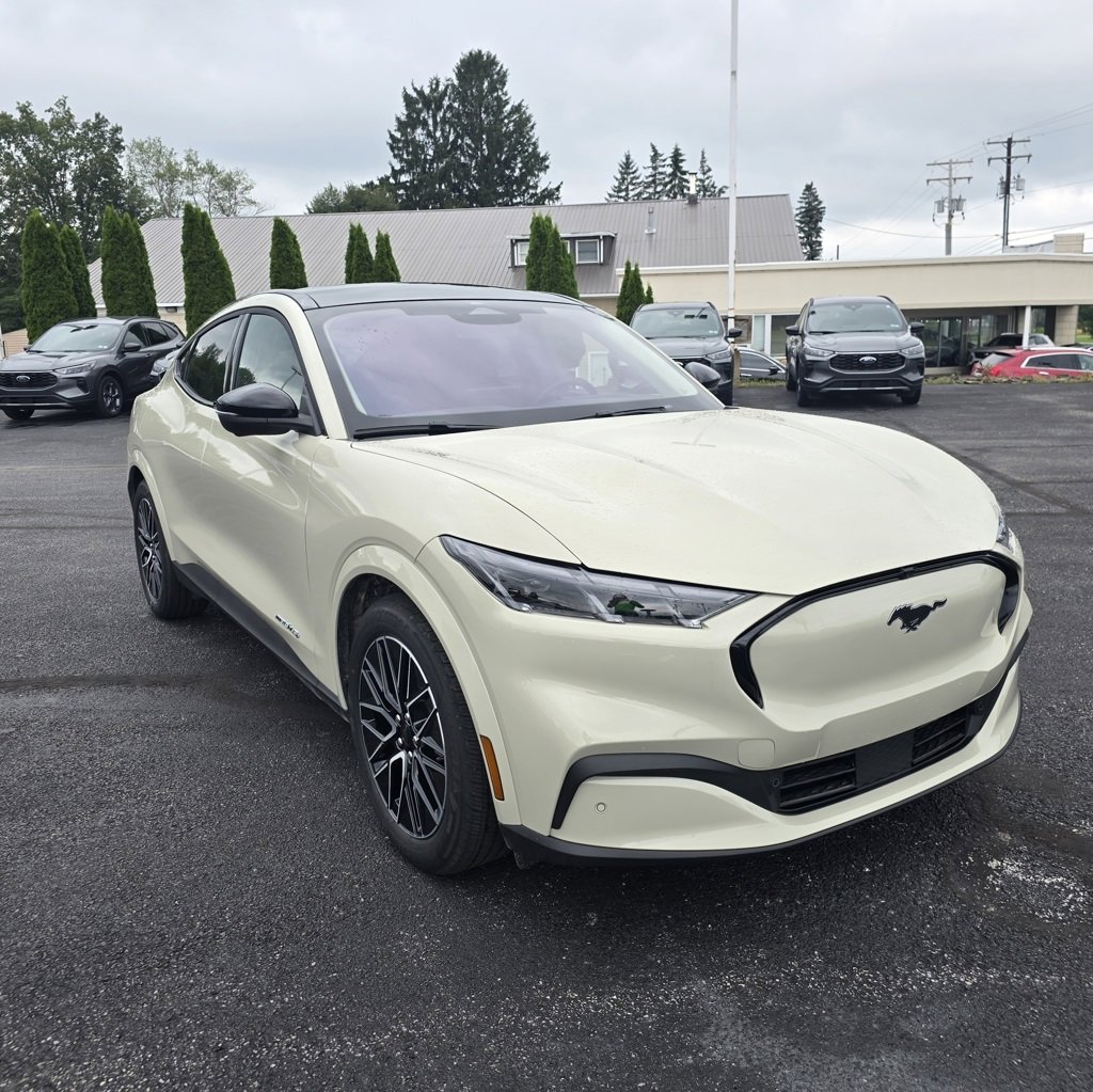 New 2025 Ford Mustang Mach-E Premium image 5