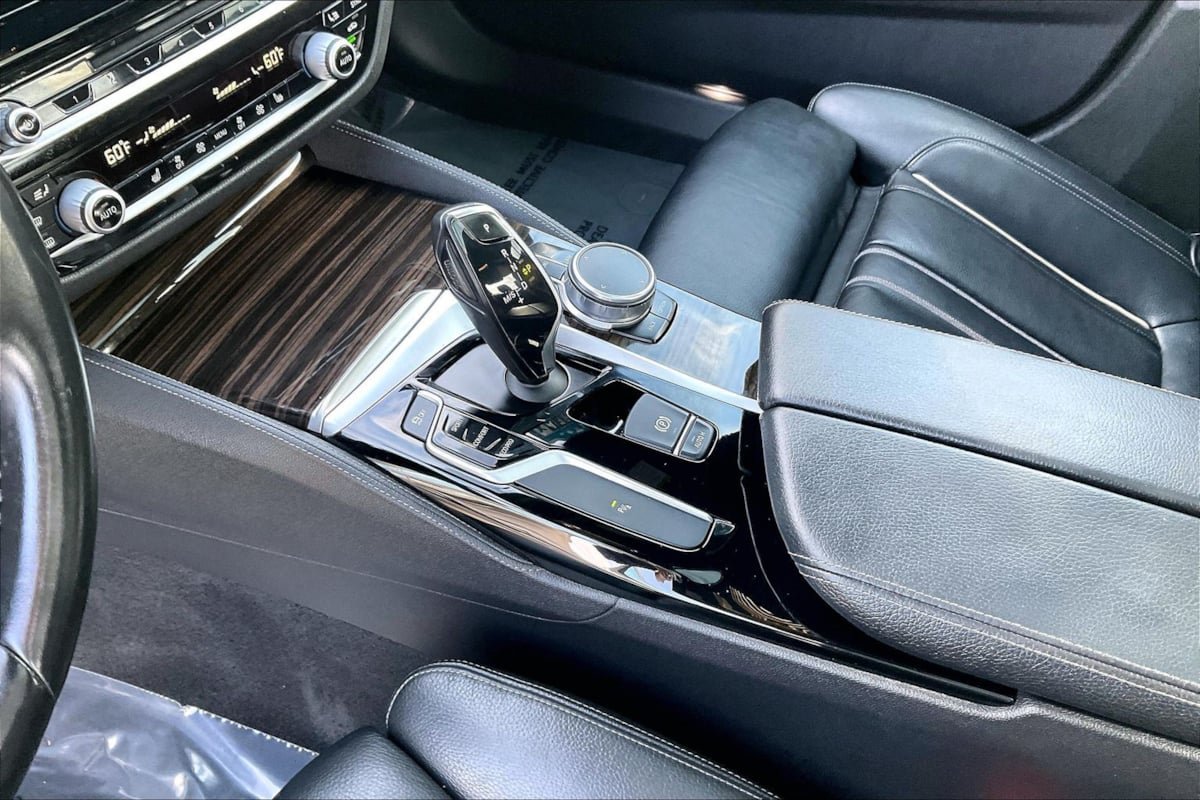 Used 2018 BMW 540i RWD image 14