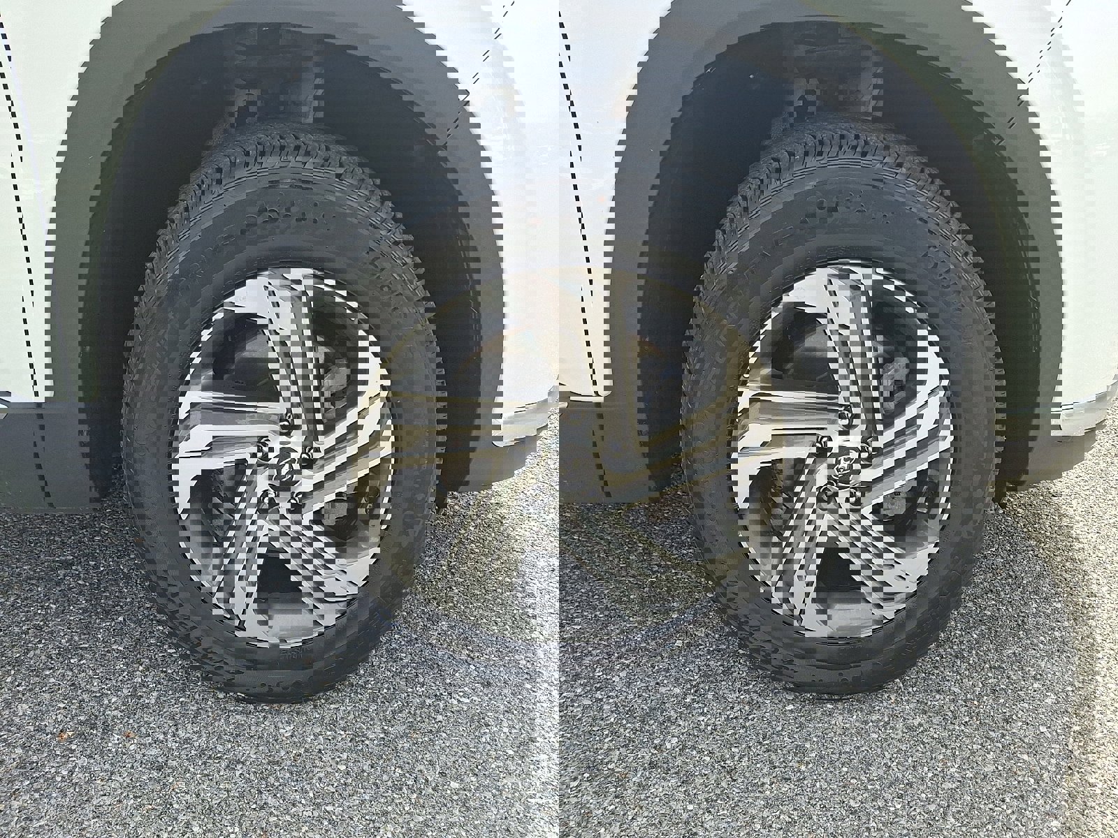 Certified 2023 Hyundai Santa Fe SEL w/ Premium Package AWD/4WD image 6