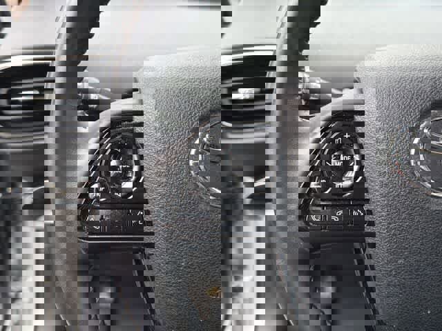 Used 2022 Toyota Prius image 8