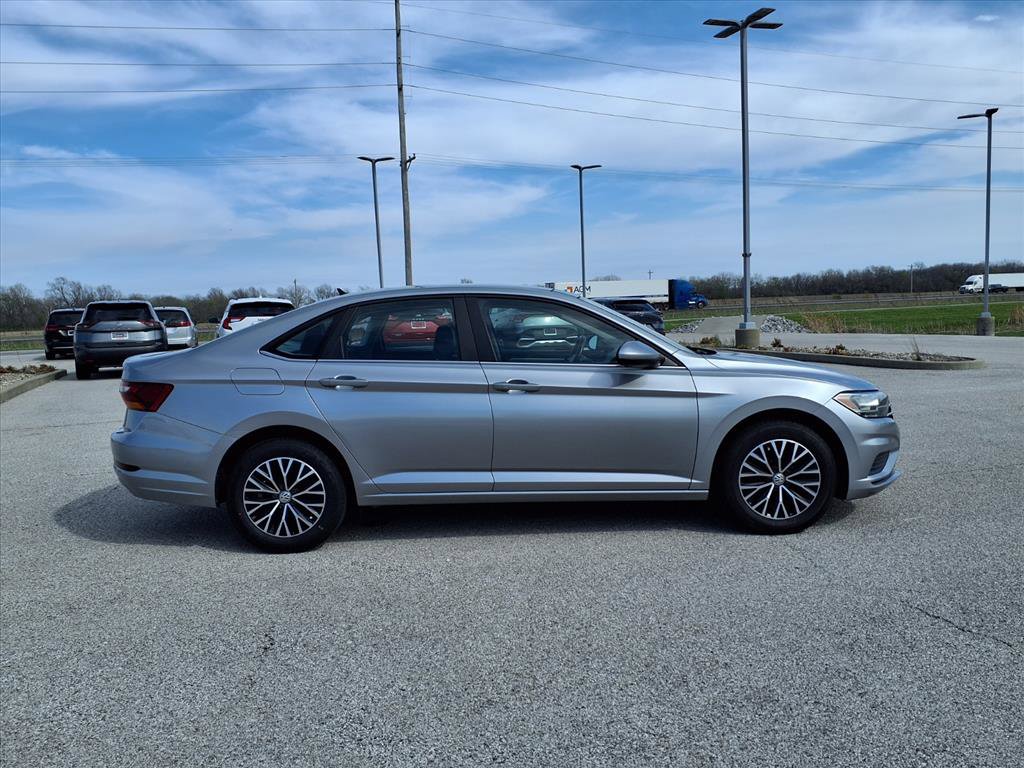 Used 2019 Volkswagen Jetta S image 2