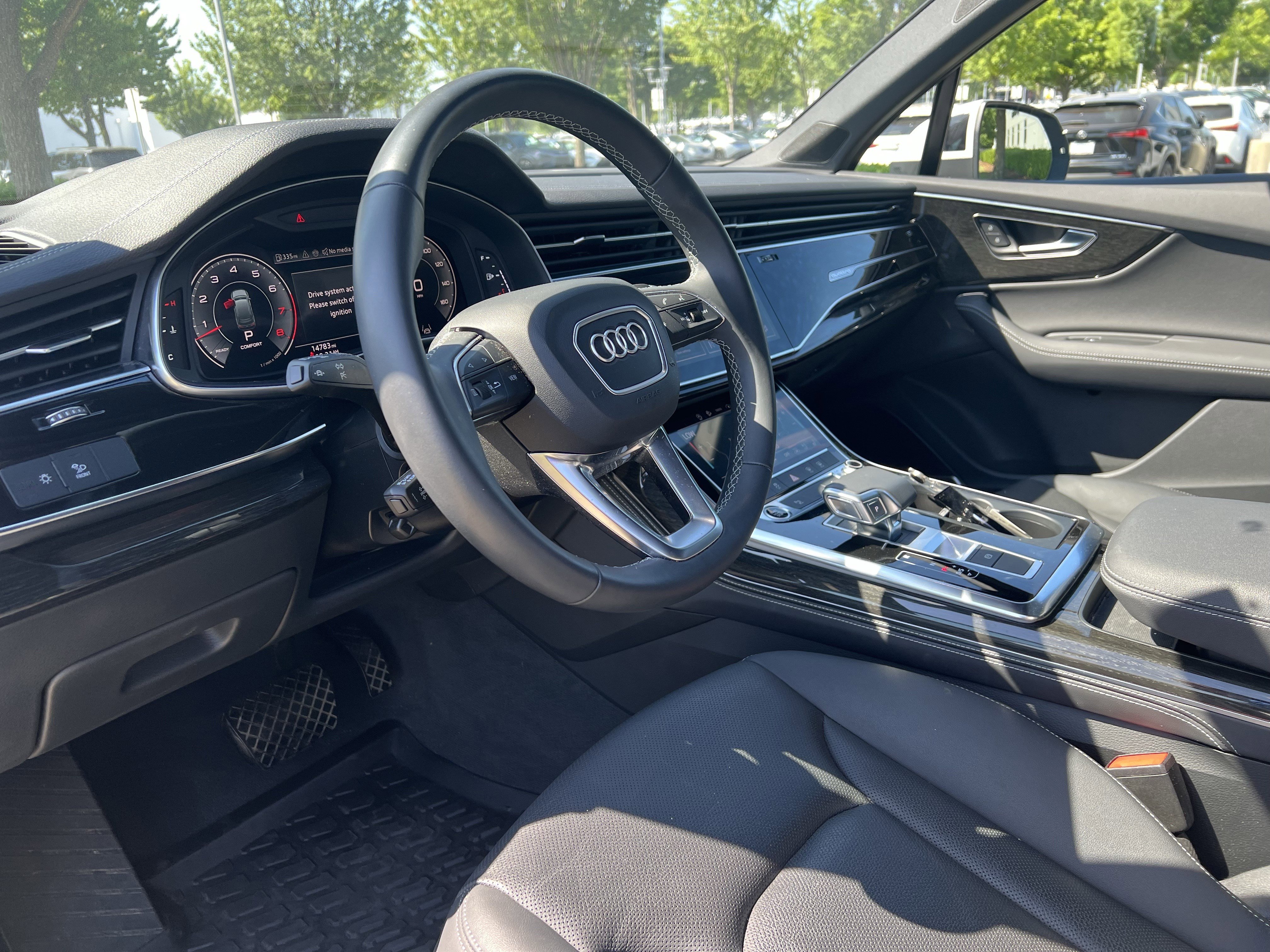 Used 2025 Audi Q7 3.0T Premium Plus w/ Premium Plus Package AWD/4WD image 17
