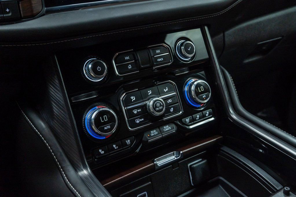 Used 2024 GMC Yukon XL Denali Ultimate image 17