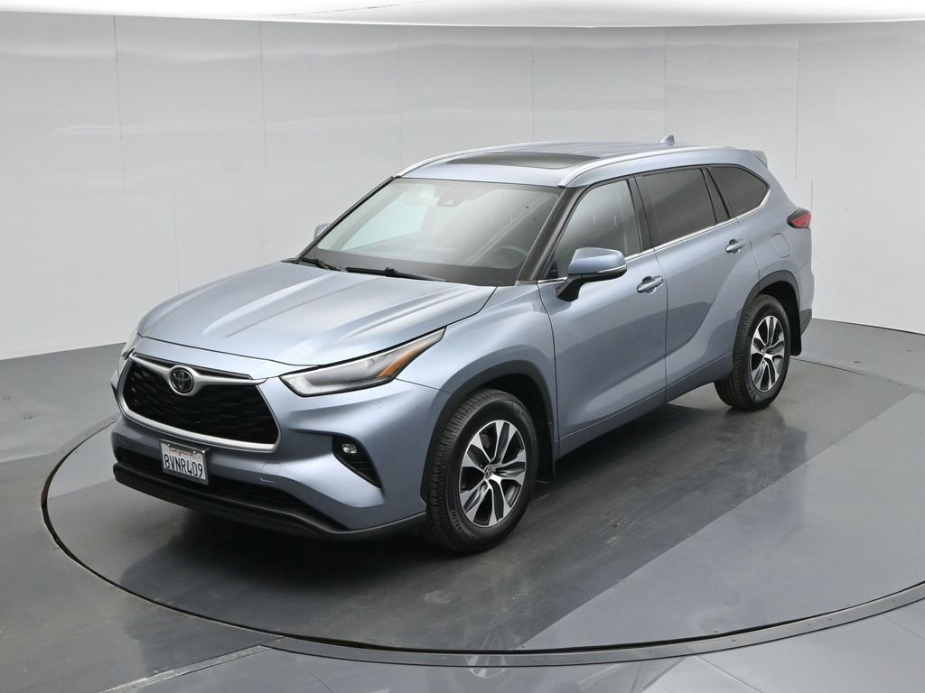 Used 2021 Toyota Highlander XLE image 39