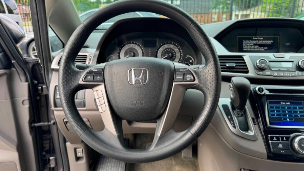 Used 2016 Honda Odyssey SE image 24
