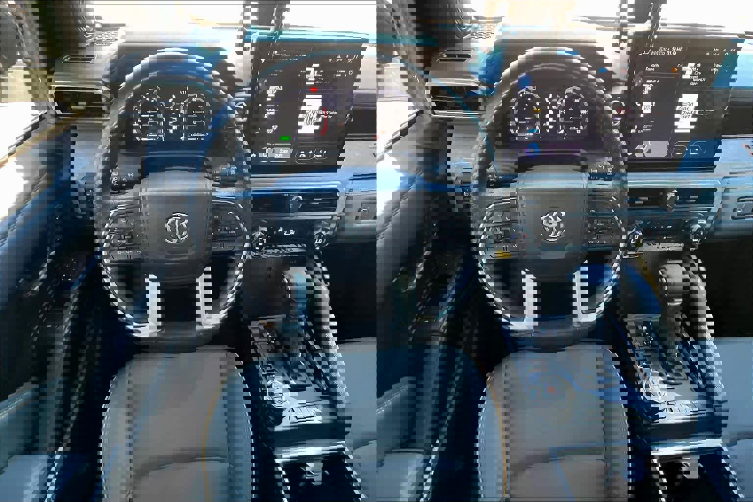 Used 2025 Toyota 4Runner Trailhunter image 6