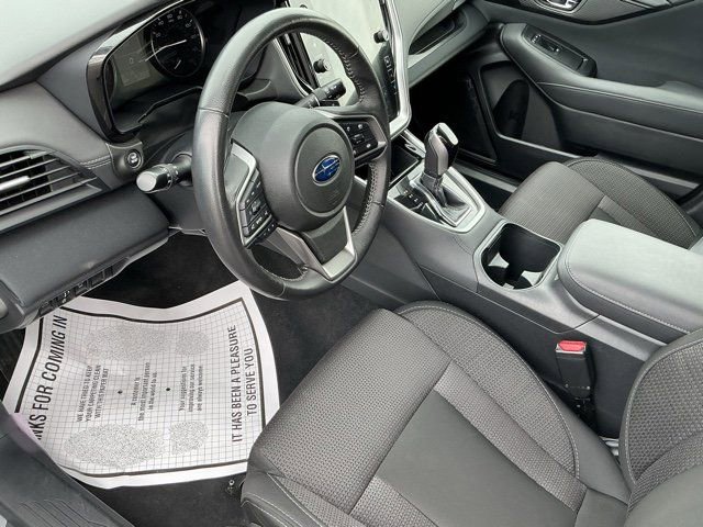 Used 2025 Subaru Outback Premium AWD/4WD image 15