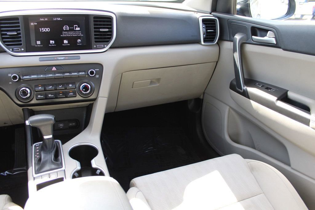 Used 2020 Kia Sportage LX FWD image 30