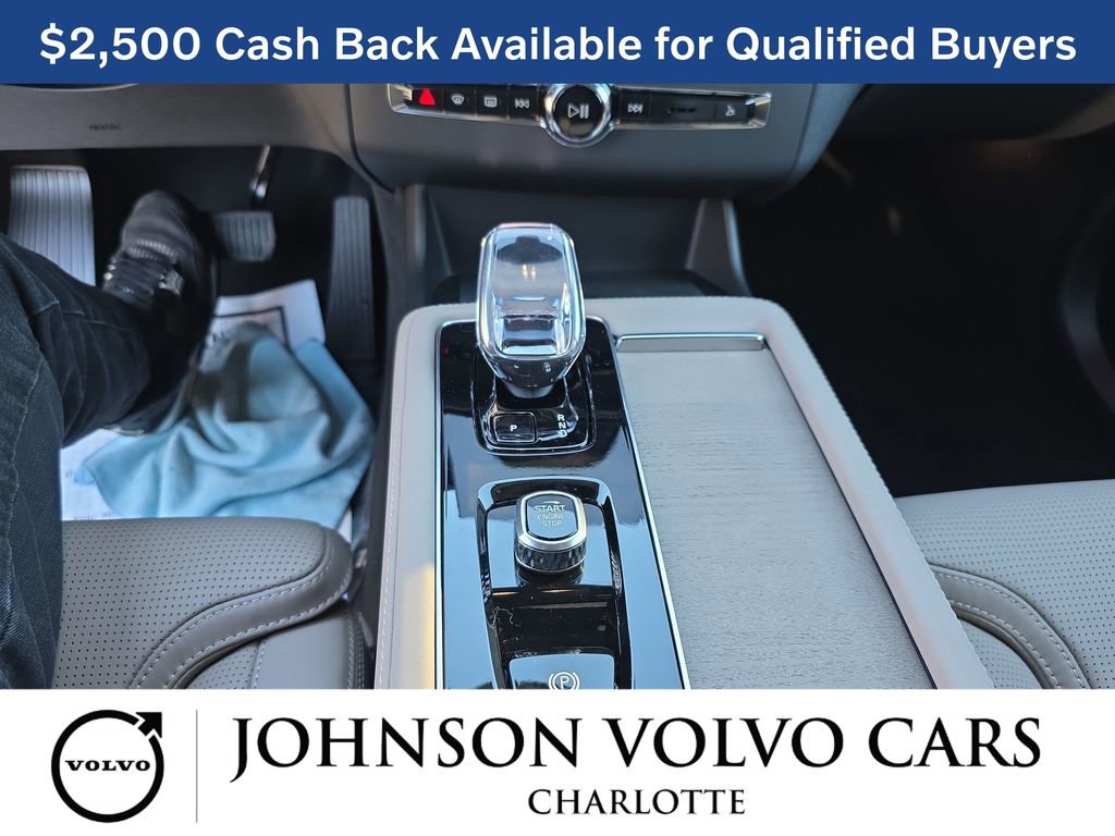 New 2026 Volvo XC90 B6 Ultra w/ Lounge Package image 28